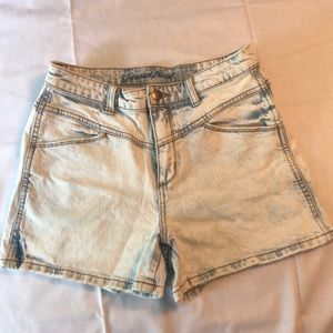 Universal Thread High Rise Midi Short